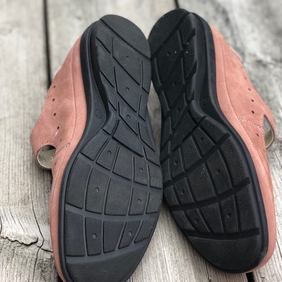 Unity in Diversity shoes - Picture 3 of 3